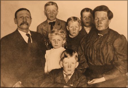 Wahlquist Family Portrait