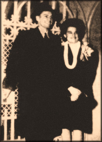 Richard L. Gunn & Jeanne Wright Gunn, Nov 1942