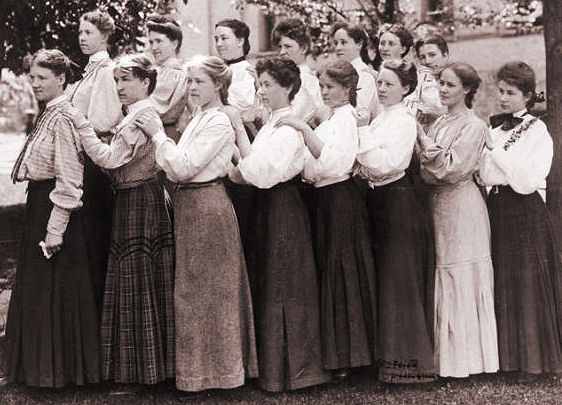 Training School kindergarten trainees 1906